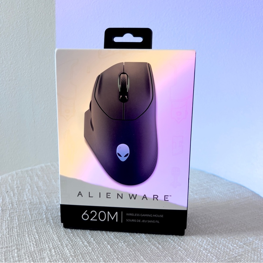 NWT Alienware 620M Black Gaming Mouse Ergonomic Design